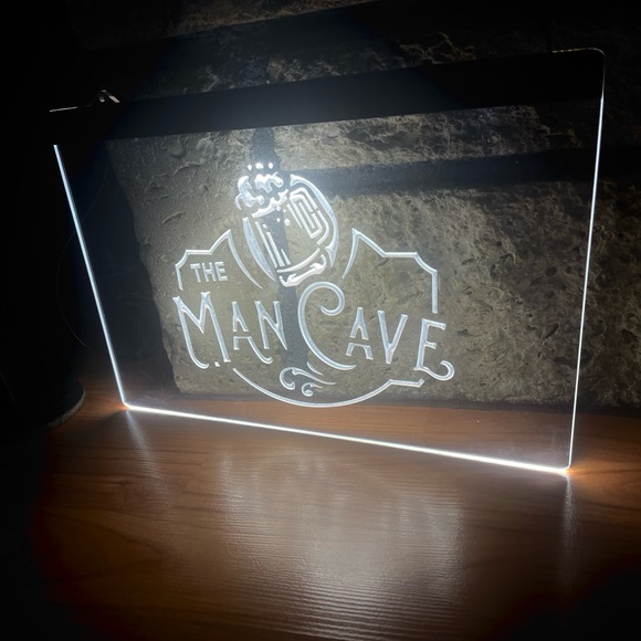MAN CAVE LED NEON WHITE LIGHT SIGN 8x12 - Picture 3 of 3